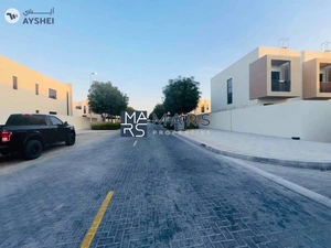 Luxury 4 bedroom villa available for rent innasma residence just in 160k