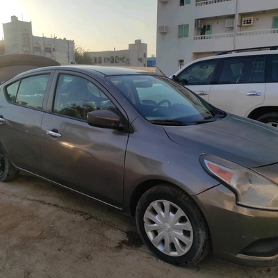 Nissan Versa 2017-3