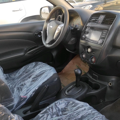 Nissan Versa 2017-4