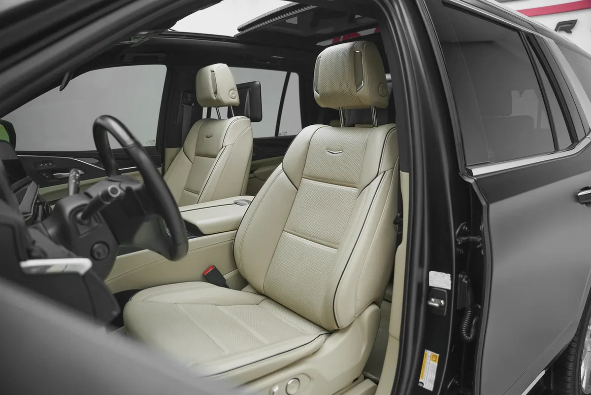 2023 CADILLAC ESCALADE 600 BLACK EDITION WITH WARRANTY AND SERVICE CONTRACT-7-7