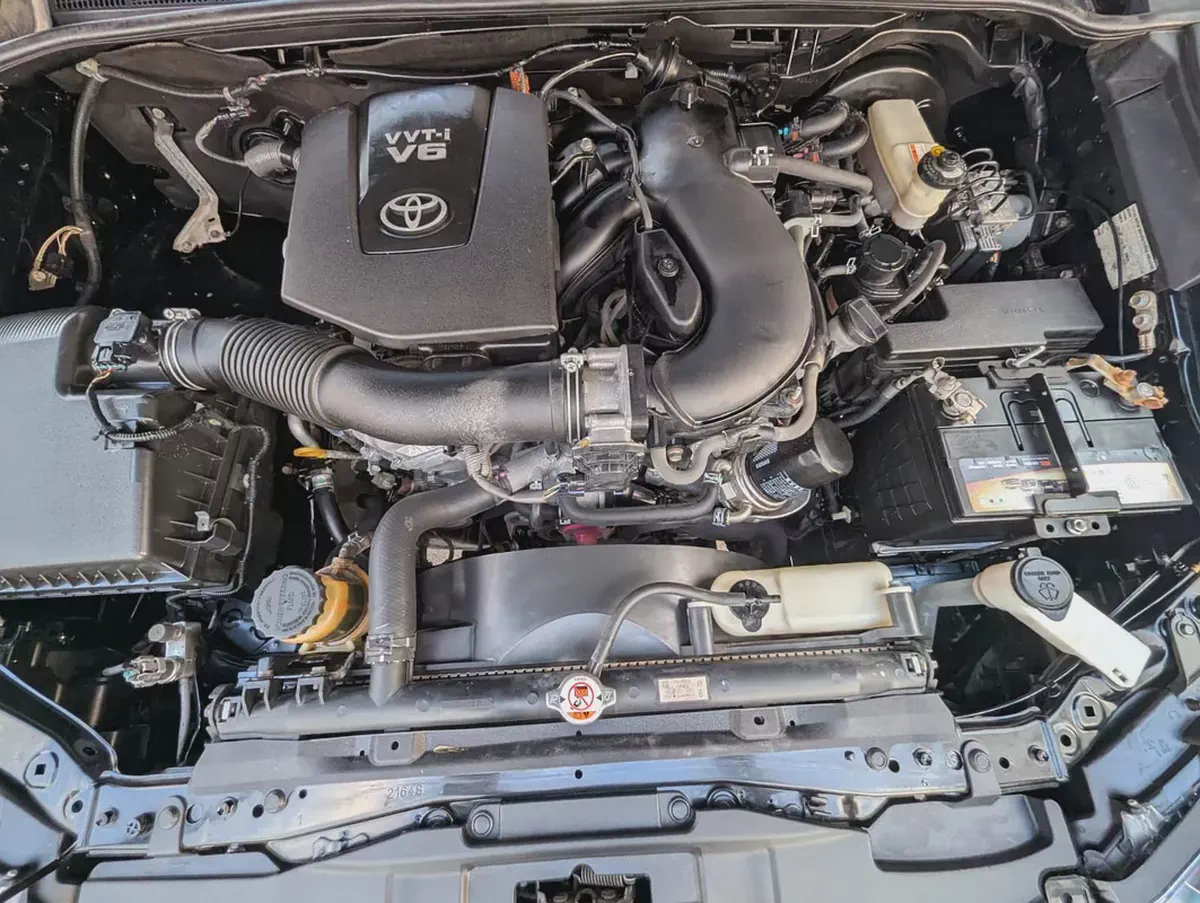 TOYOTA FORTUNER 2017 FACELIFTED 2025 GXR V6 GCC IN PERFECT CONDITION-11-11
