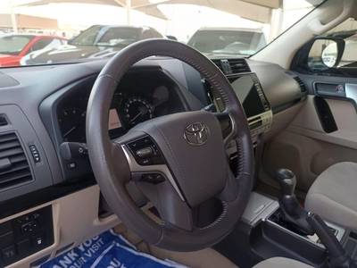 Toyota Prado GXR 4.0L 4WD-7