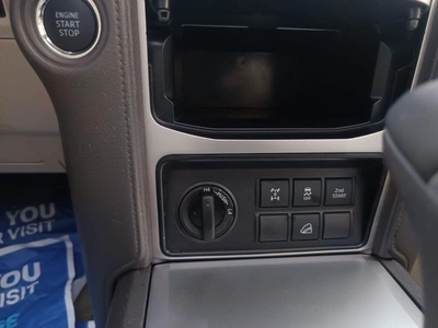 Toyota Prado GXR 4.0L 4WD-9