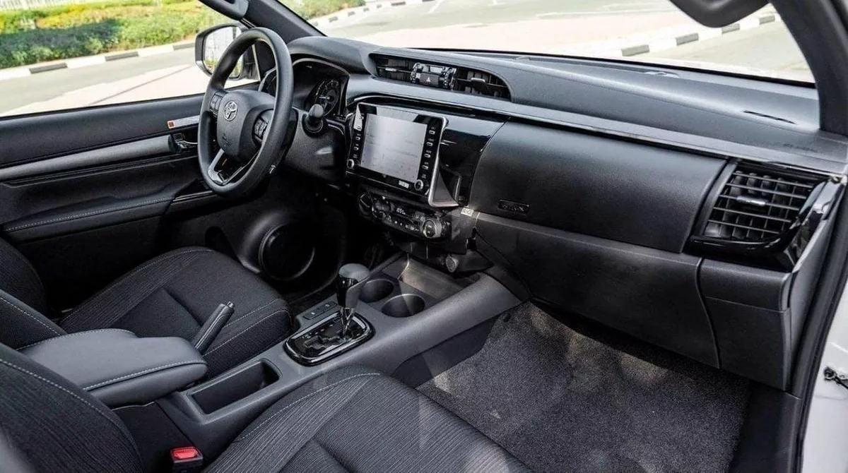 Toyota Hilux ADVENTURE Toyota Hilux Adventure 2.8L Diesel 4x4 MY2025-13-0