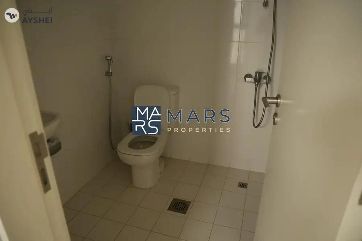 Modern Home with Beautiful Features – A Must-See!