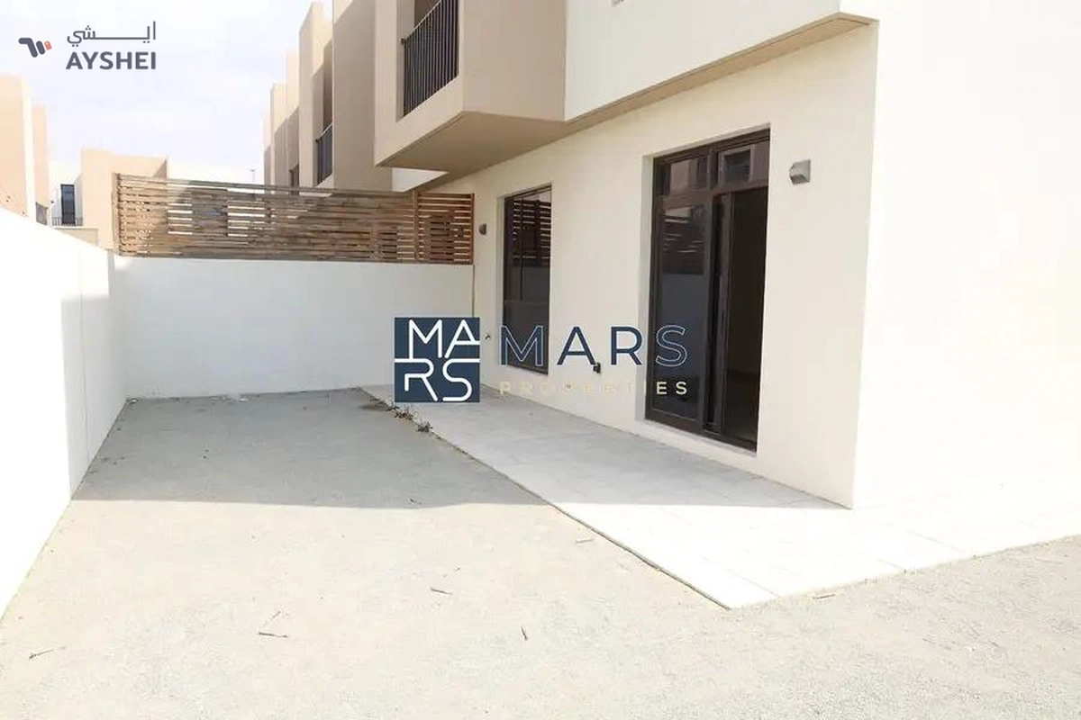 Modern Home with Beautiful Features – A Must-See!
