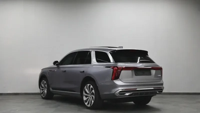 Hongqi E-HS9-5