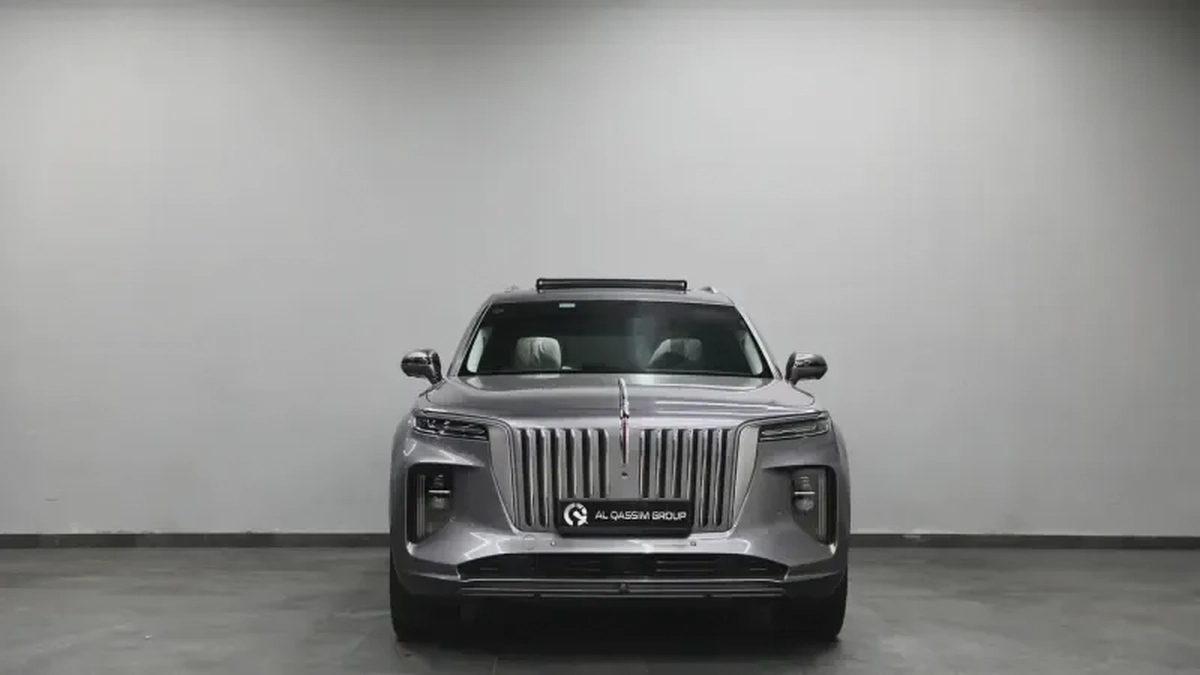 Hongqi E-HS9
