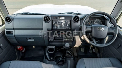 Toyota Land Cruiser Pick Up LAND CRUISER LC79 4.2L RHD V6 DIESEL 2024-5