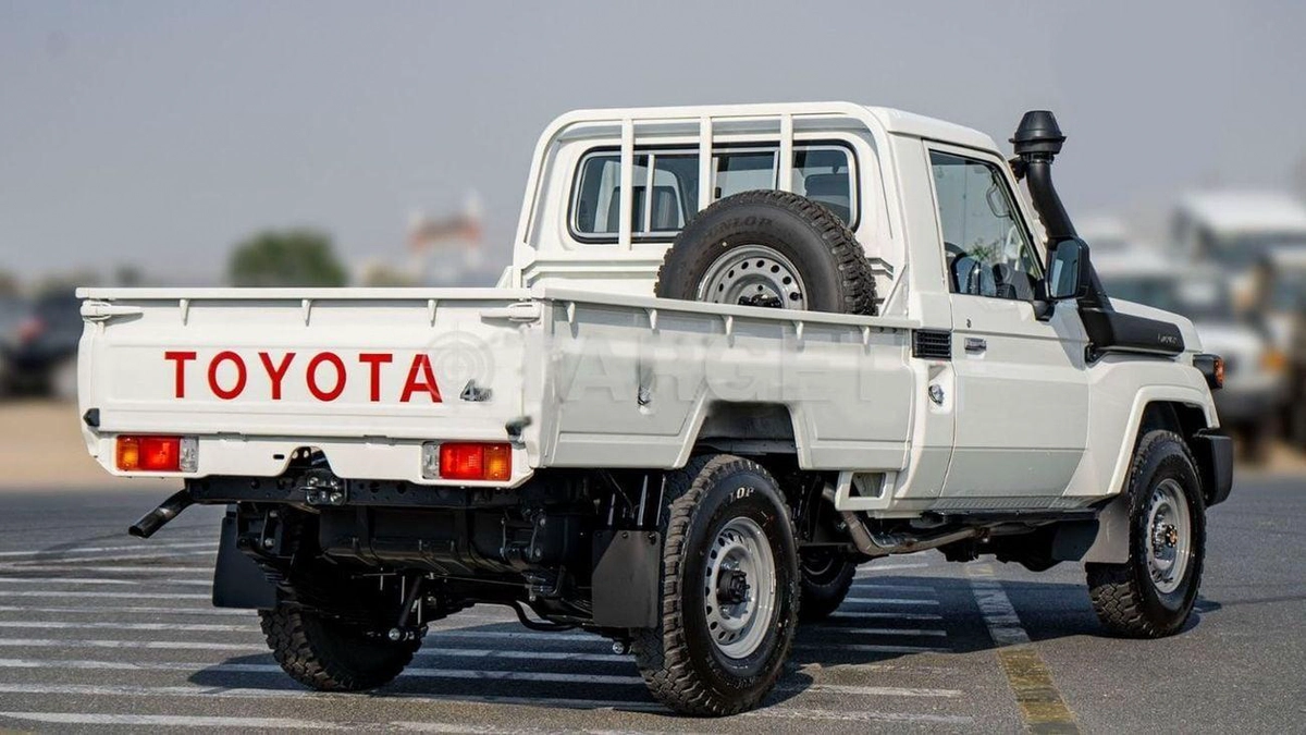 Toyota Land Cruiser Pick Up LAND CRUISER LC79 4.2L RHD V6 DIESEL 2024-4-0