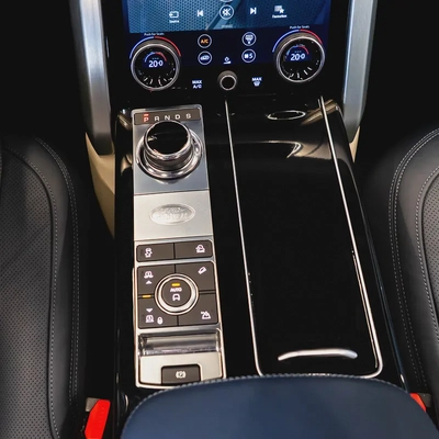 AED 2,586 p.m • 0% Downpayment • Range Rover Vogue  • 1 Year Warranty-12