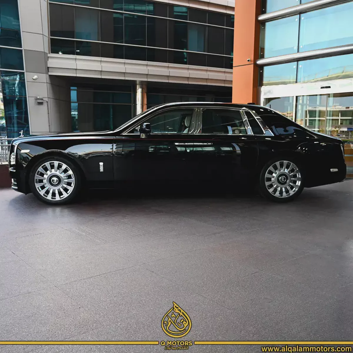 2019 ROLLS ROYCE PHANTOM DONE ONLY 10,000KM GCC-3-3