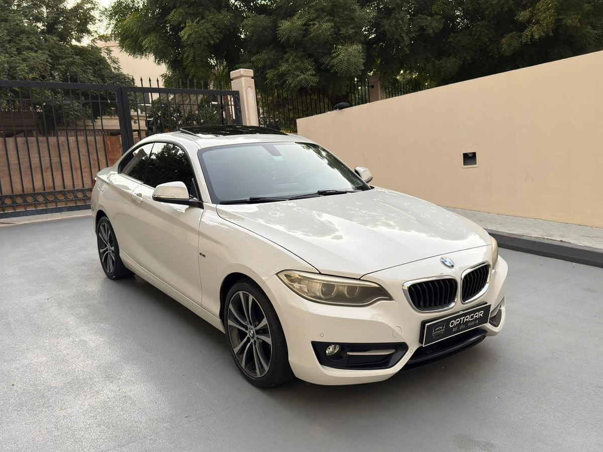 Gulf Specs 2014 BMW 220i SPORT COUPE 2.0Litre Turbo-Charged Top