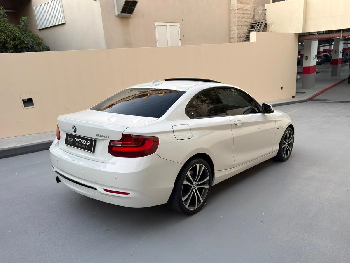 Gulf Specs 2014 BMW 220i SPORT COUPE 2.0Litre Turbo-Charged Top-6-6