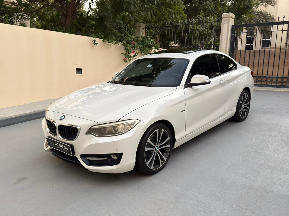 Gulf Specs 2014 BMW 220i SPORT COUPE 2.0Litre Turbo-Charged Top-4-4