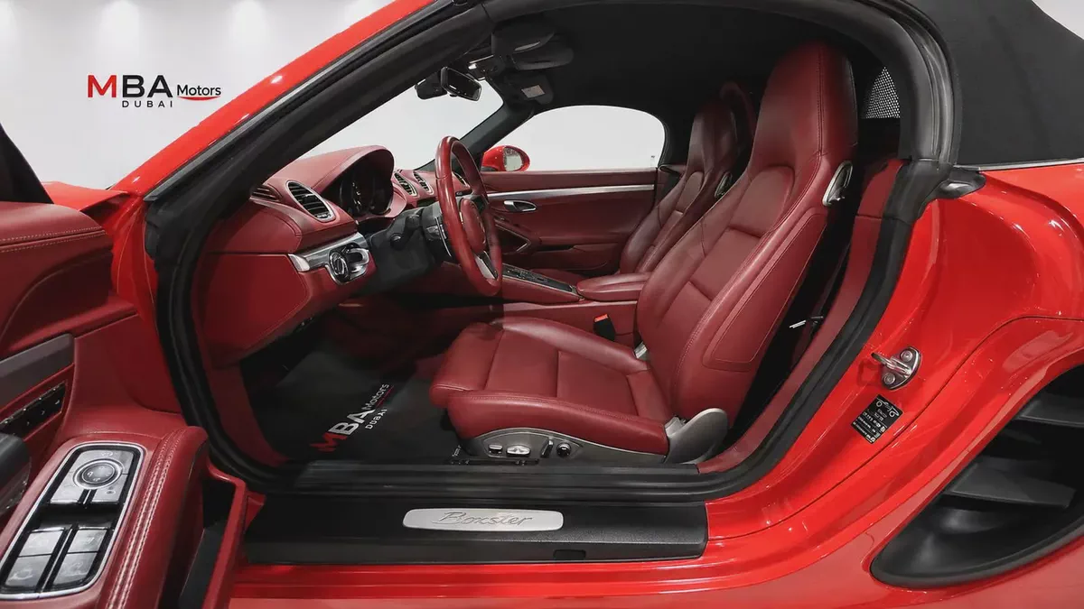 Porsche Boxster Standard 2023-4-4