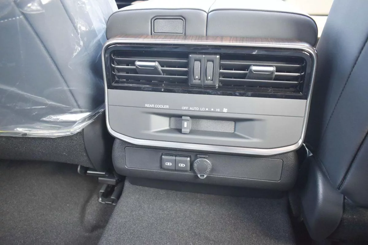 Toyota Land Cruiser GXR Toyota Land Cruiser GXR 3.3L Diesel Full Option MY2025-11-0