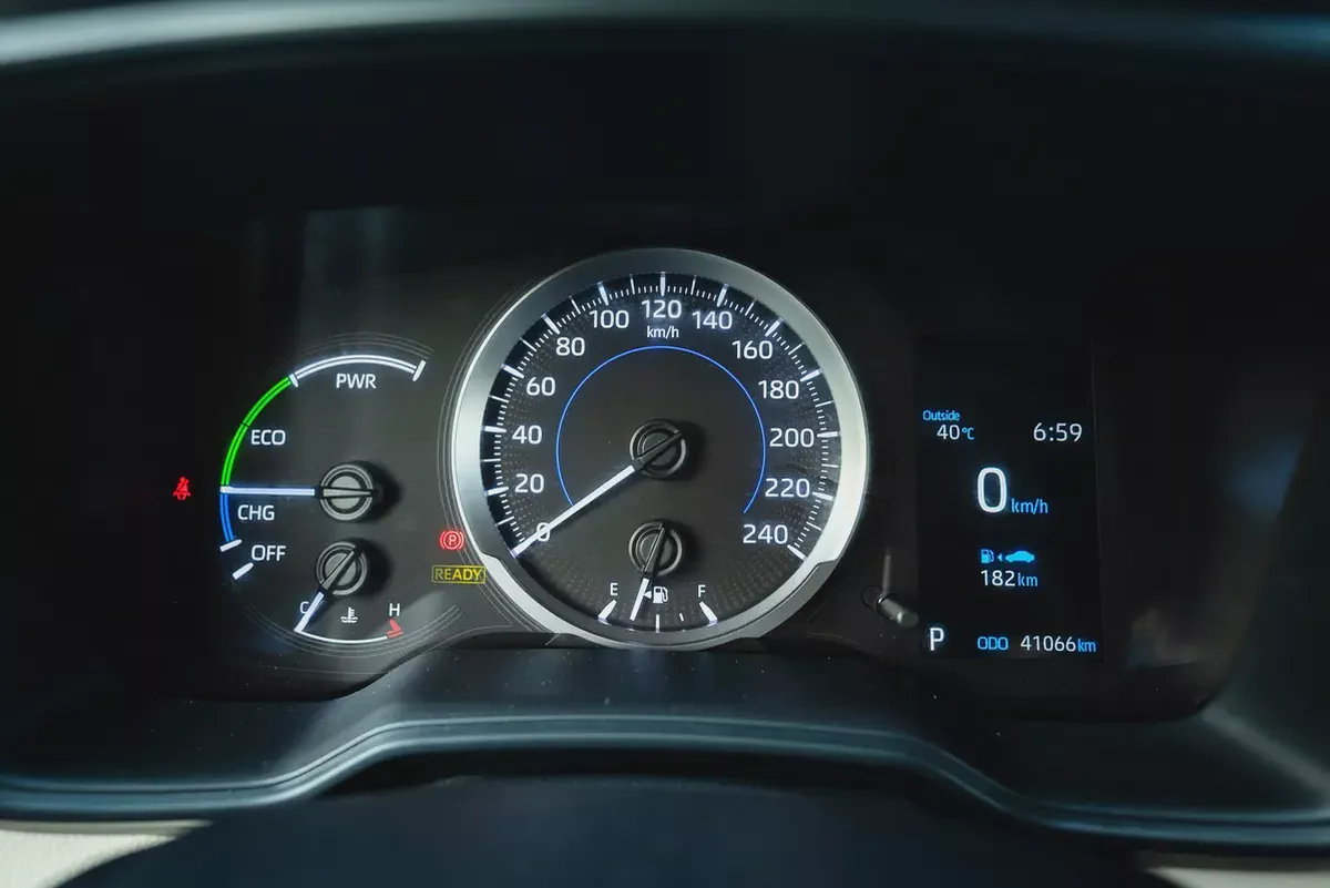 AED 970/month | Corolla Xli Hybrid | GCC Specs | REF#T07626-13-13