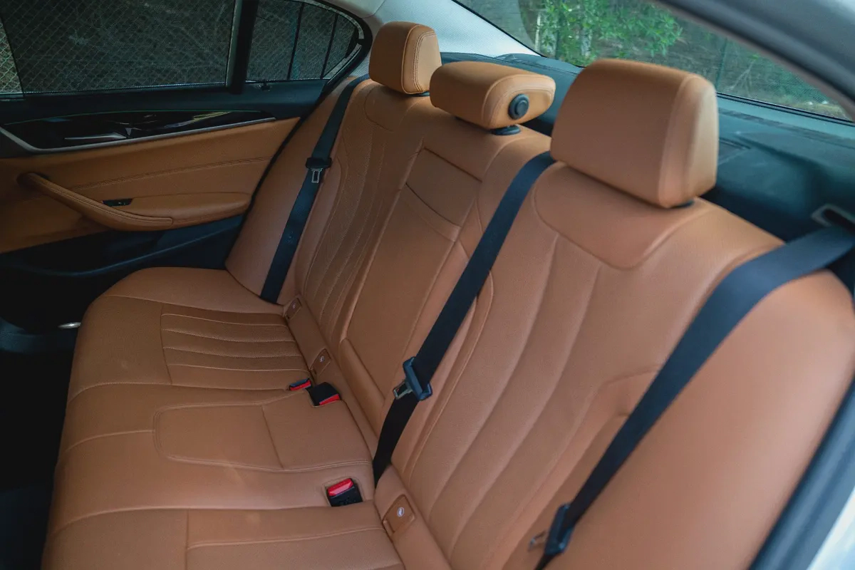 BMW 520i Joy Edition – 2022 | FULL SERVICE HISTORY GCC | 101,984 KM | AED 95,000-11-11