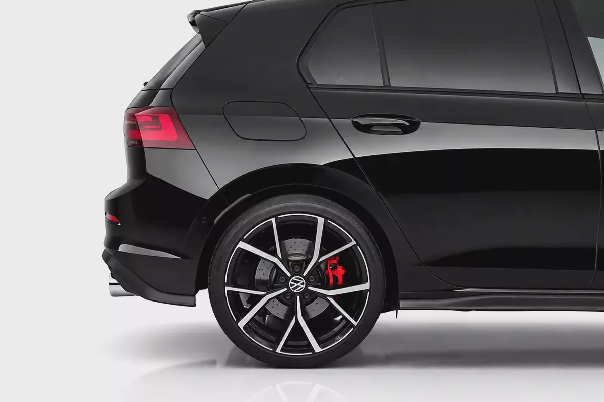 Volkswagen Golf GTI P2 2023 l GCC Specs l Original Paint l AED 1,958 / Monthly-4-4