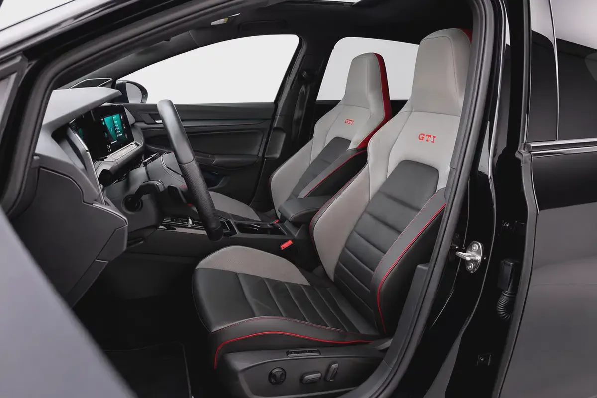 Volkswagen Golf GTI P2 2023 l GCC Specs l Original Paint l AED 1,958 / Monthly-8-8