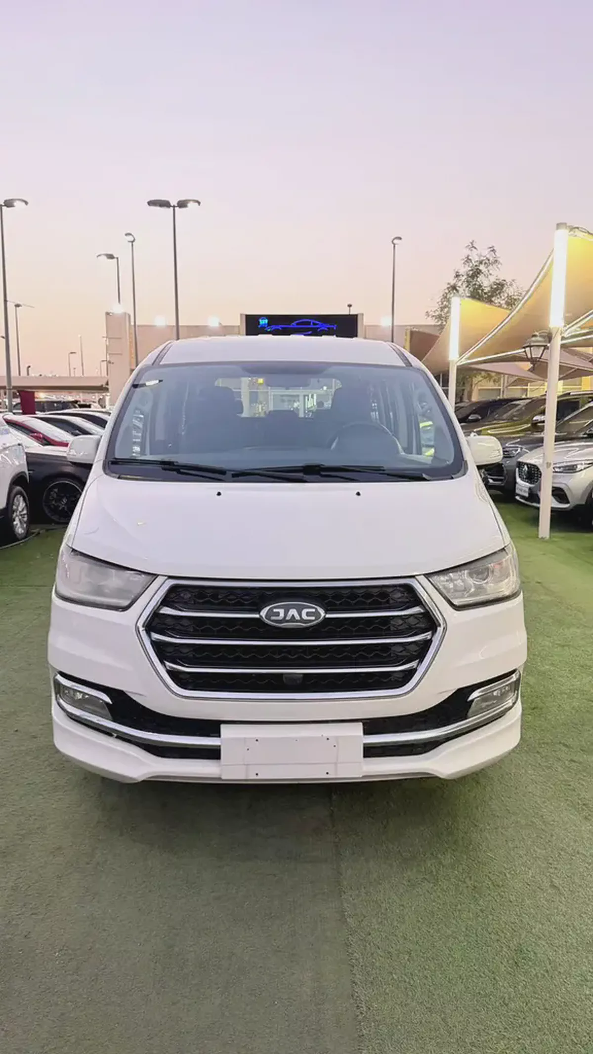EXCELLENT DEAL for our JAC M4 Refine ( 2021 Model ) in White Color GCC Specs-1-1