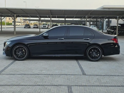 2018 Mercedes-Benz E-Class E 300 - Premium Luxury Sedan-7
