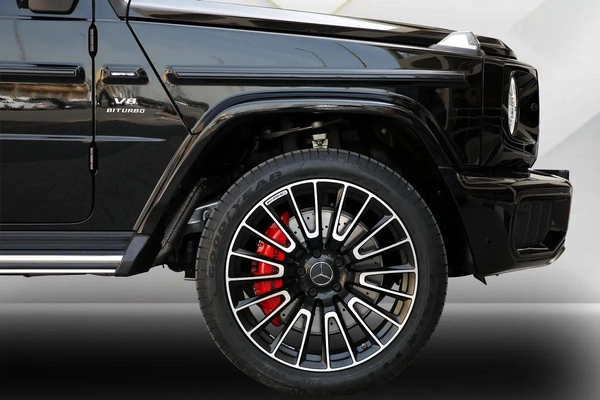 2025 MERCEDES BENZ G63 AMG - FULLY LOADED - BRAND NEW