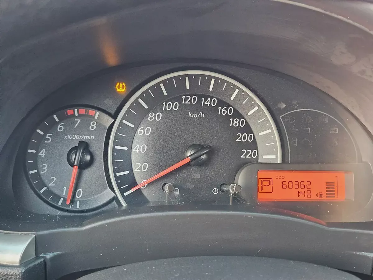 Nissan Micra 2020 GCC Standard Low KM Very Clean Car With Black Interior Perfect For Family-10-10