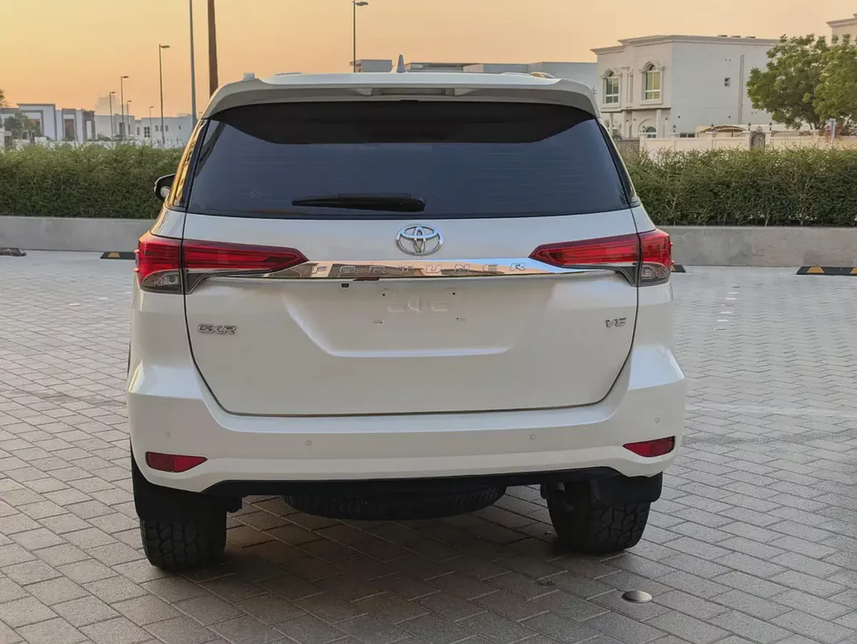 2021 Toyota Fortuner GXR 4.0L V6 GCC Specs | 4WD | Full Service History | Excellent Condition-7-7