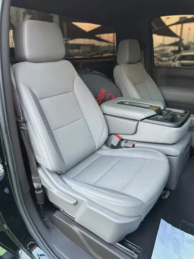 GMC SIERRA SLE 2024 GCC ORIGINAL PAINT UNDER WARRANTY FULL SERVICE HISTORY PERFECT CONDITION-7