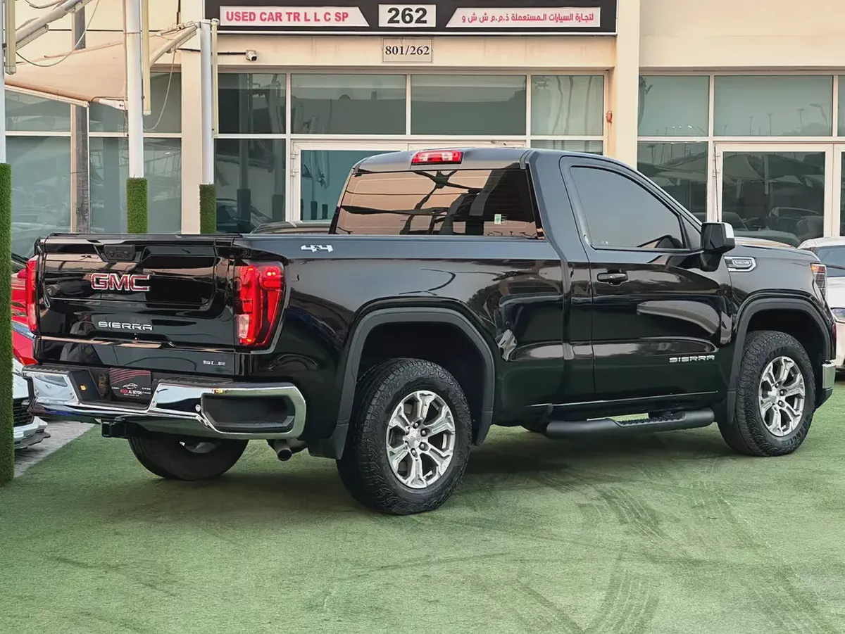 GMC SIERRA SLE 2024 GCC ORIGINAL PAINT UNDER WARRANTY FULL SERVICE HISTORY PERFECT CONDITION-5-5