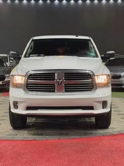 2019 Dodge Ram 1500 Laramie | V8 HEMI | Premium Leather | Low Mileage-1