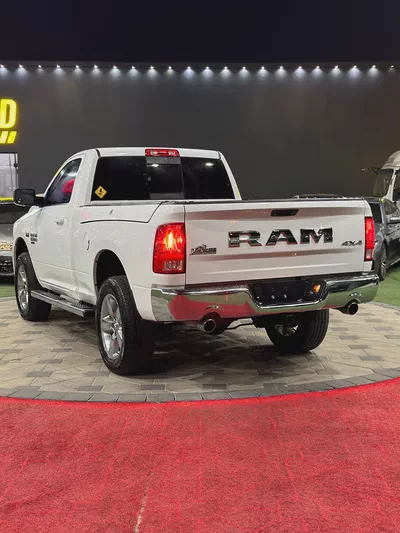 2019 Dodge Ram 1500 Laramie | V8 HEMI | Premium Leather | Low Mileage-4