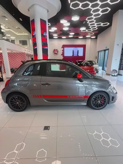 Abarth 695 Turismo Cabrio 2023 GCC Specs-2