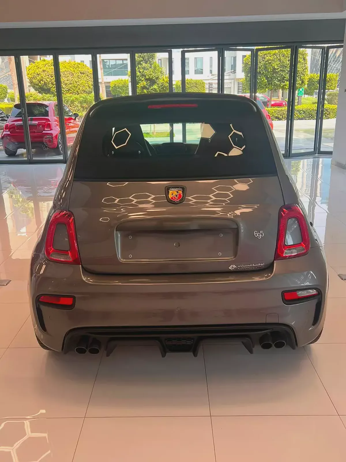 Abarth 695 Turismo Cabrio 2023 GCC Specs-6-6