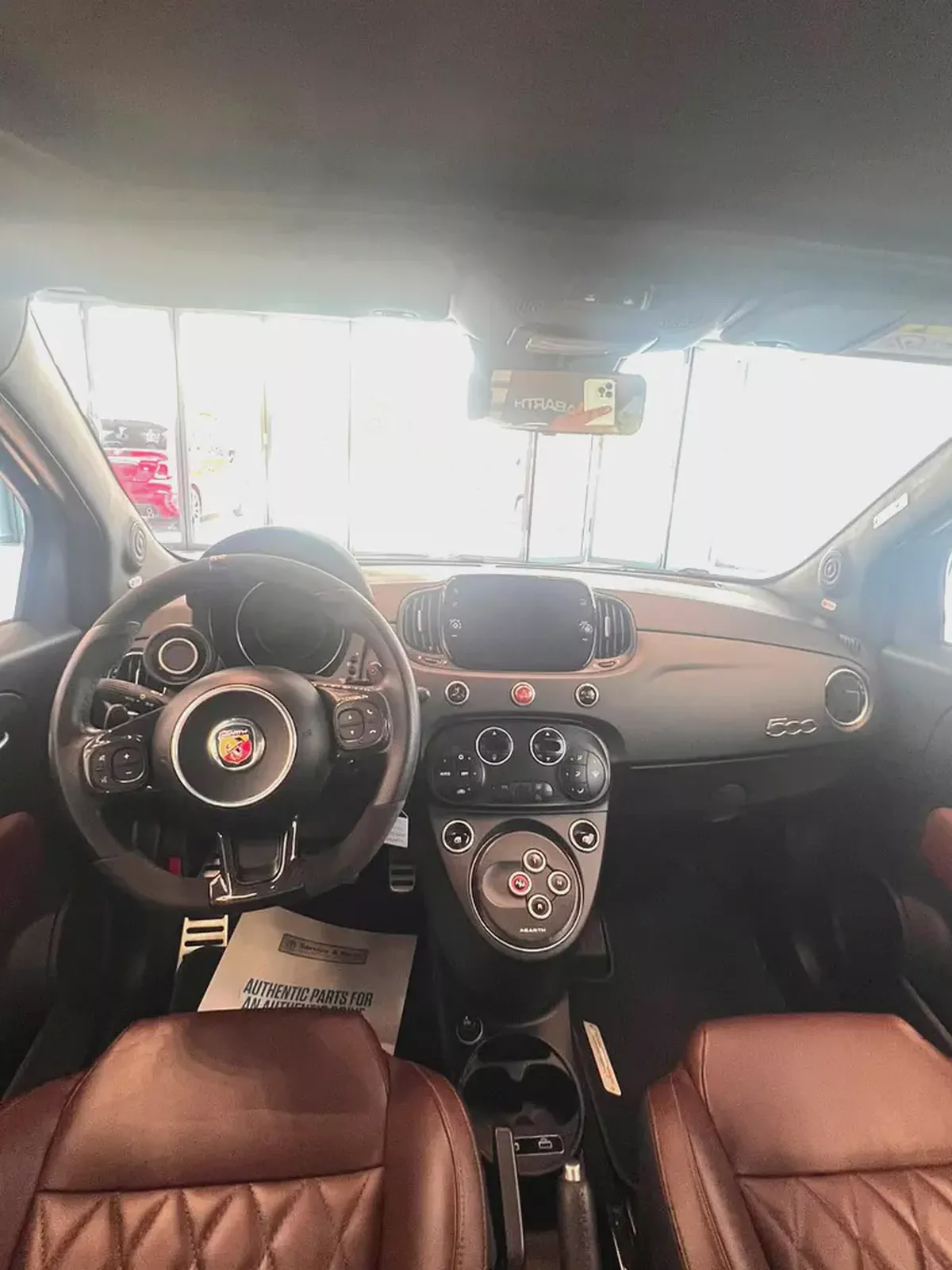 Abarth 695 Turismo Cabrio 2023 GCC Specs-7-7