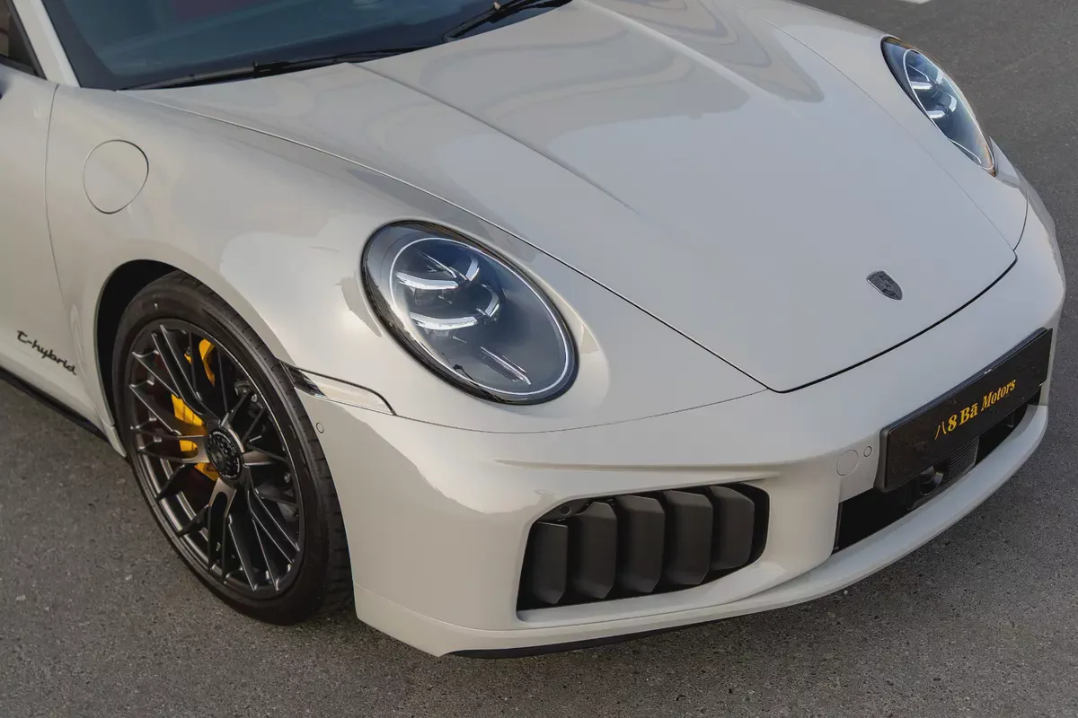 Porsche 911 Turbo S 2026 | GCC Specs | Brand New Condition | Agent's Warrenty and Service Contract-3-3