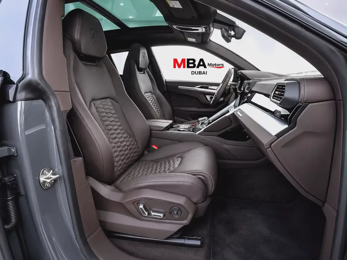 2024 Lamborghini Urus S - 4,000 kms-12-12