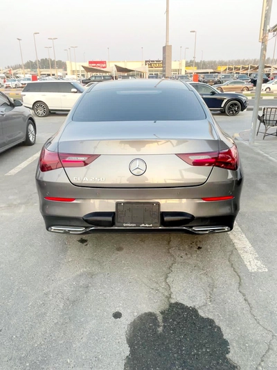 Mercedes-Benz CLA Sedan-7