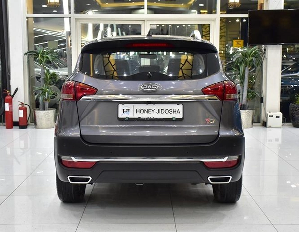 JAC S3 ( 2023 Model ) in Grey Color GCC Specs
