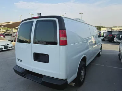 Chevrolet Express 2016 white van 3500-4