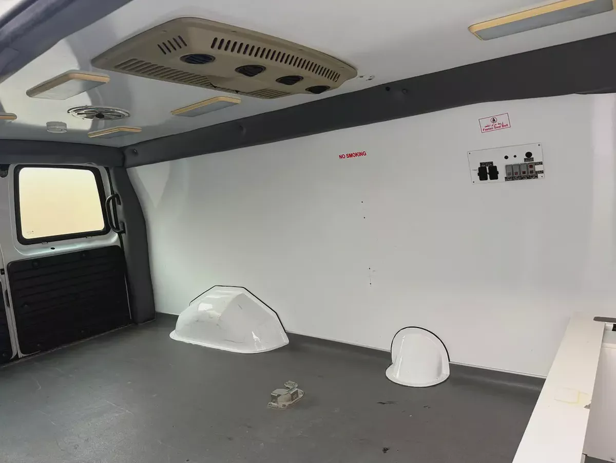 Chevrolet Express 2016 white van 3500-9-9