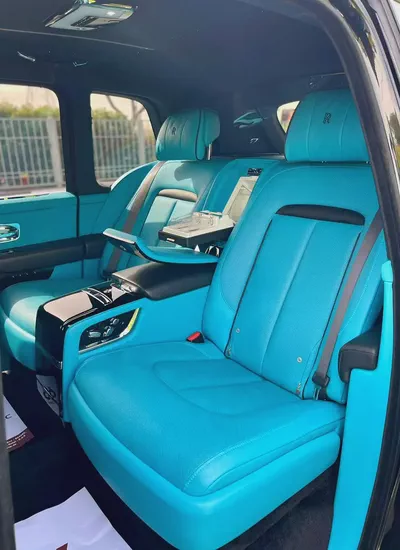 Rolls-Royce Cullinan Black Badge 2021 GCC Specs-15