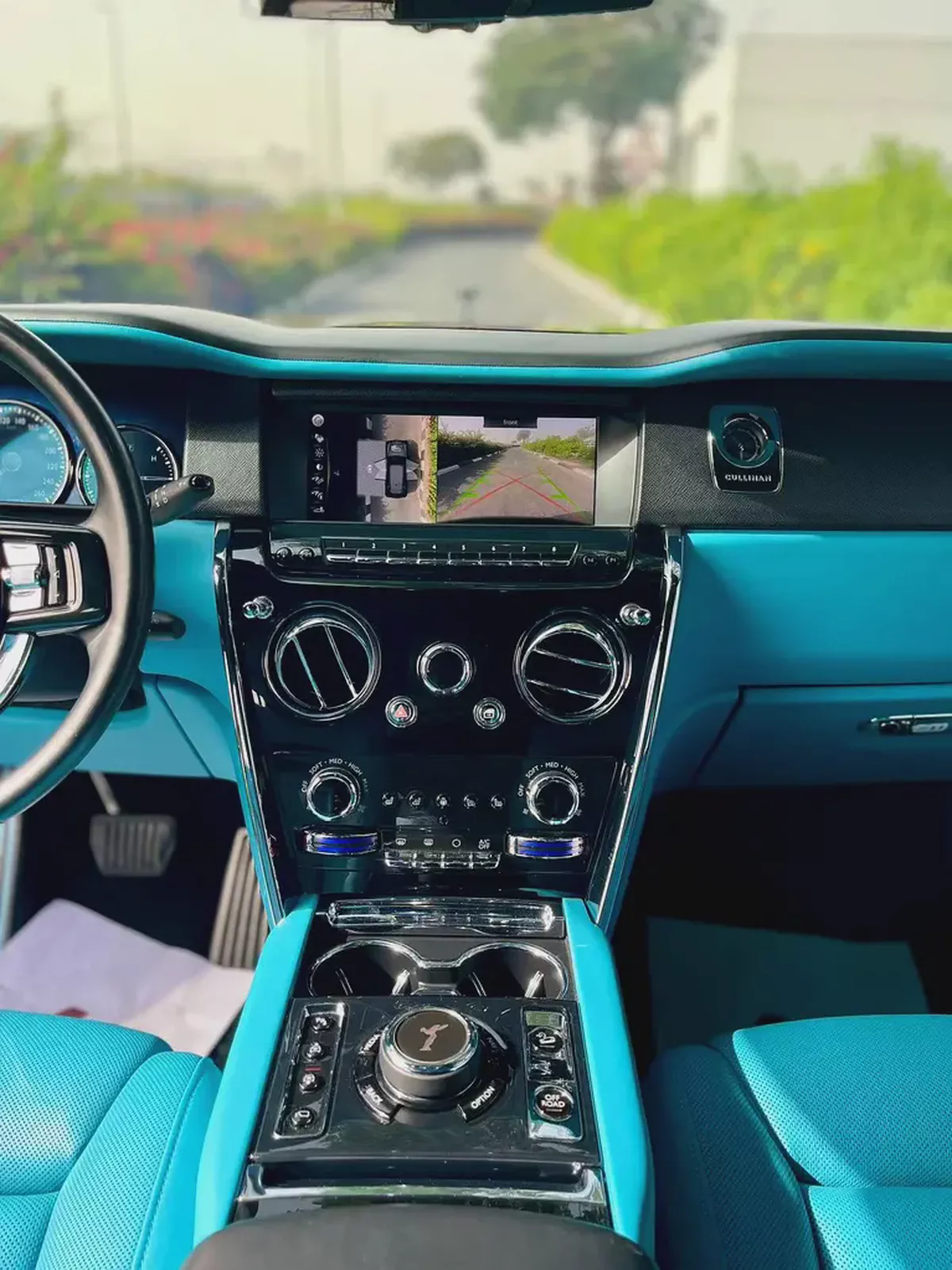 Rolls-Royce Cullinan Black Badge 2021 GCC Specs-10-10