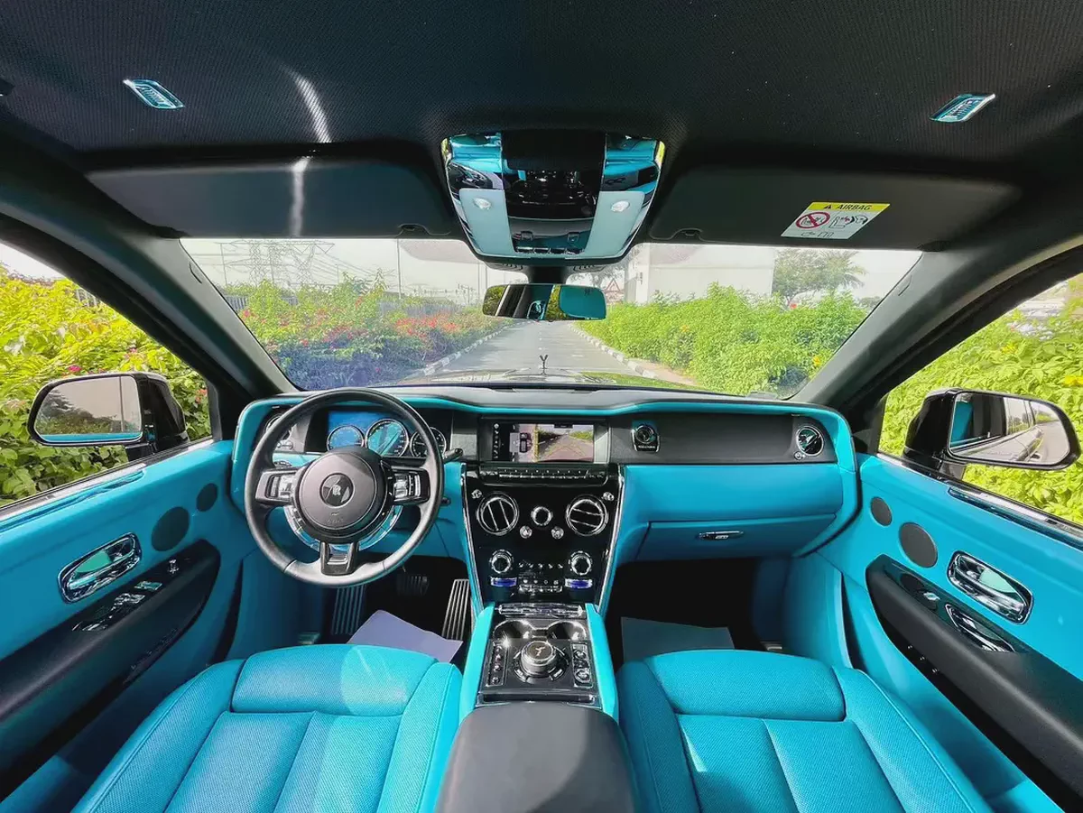 Rolls-Royce Cullinan Black Badge 2021 GCC Specs-11-11