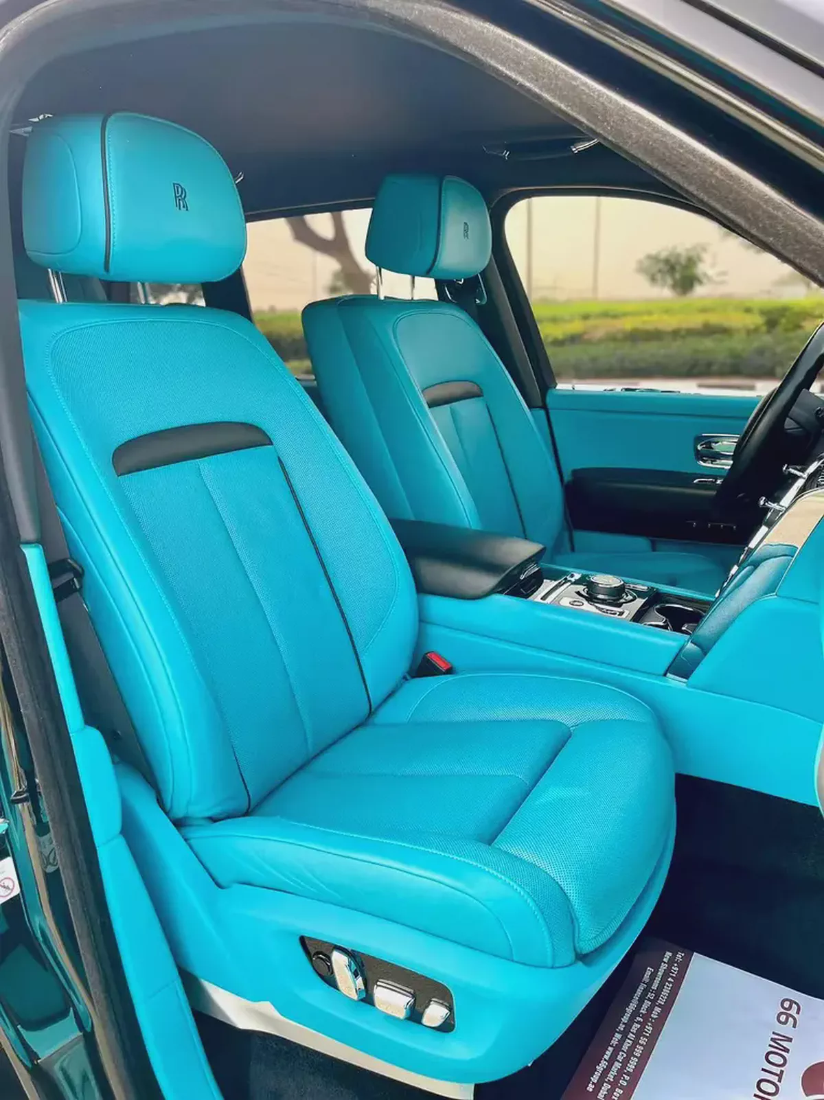 Rolls-Royce Cullinan Black Badge 2021 GCC Specs-13-13