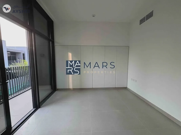 Luxurious brand new 4 bedroom villa available for rent in Masaar.