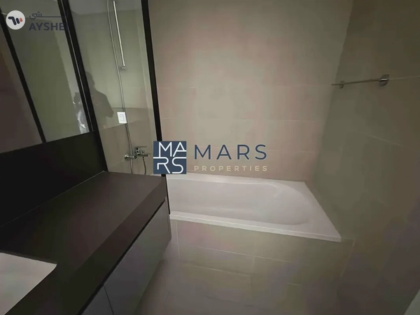 Luxurious brand new 4 bedroom villa available for rent in Masaar.