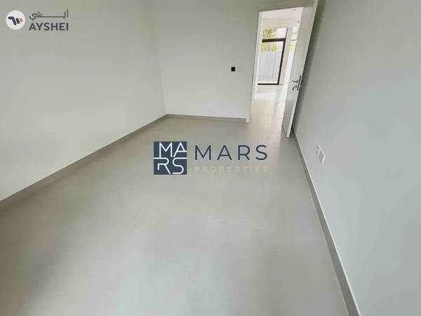 Luxurious brand new 4 bedroom villa available for rent in Masaar.
